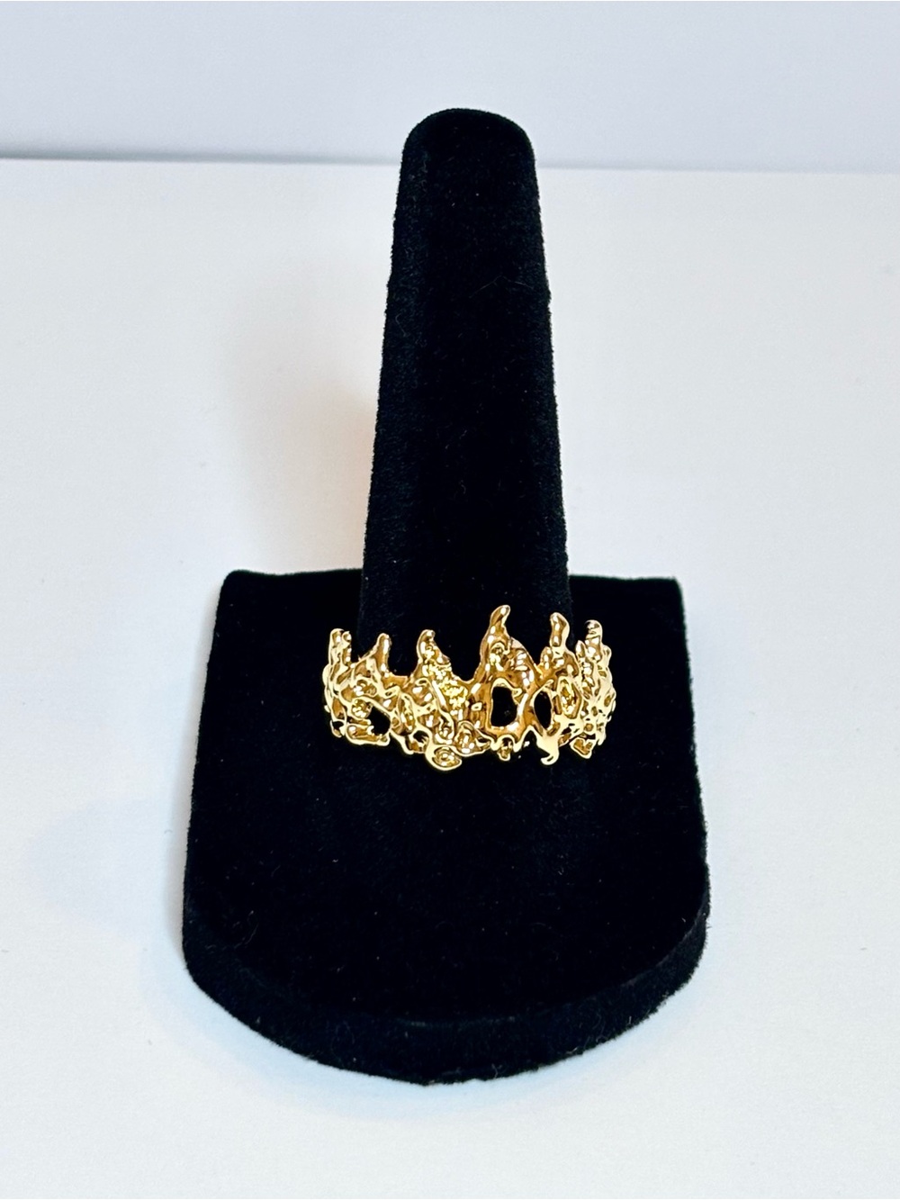 Gold molten ring